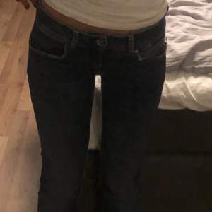 Säljer pepe jeans i bootcut/straight