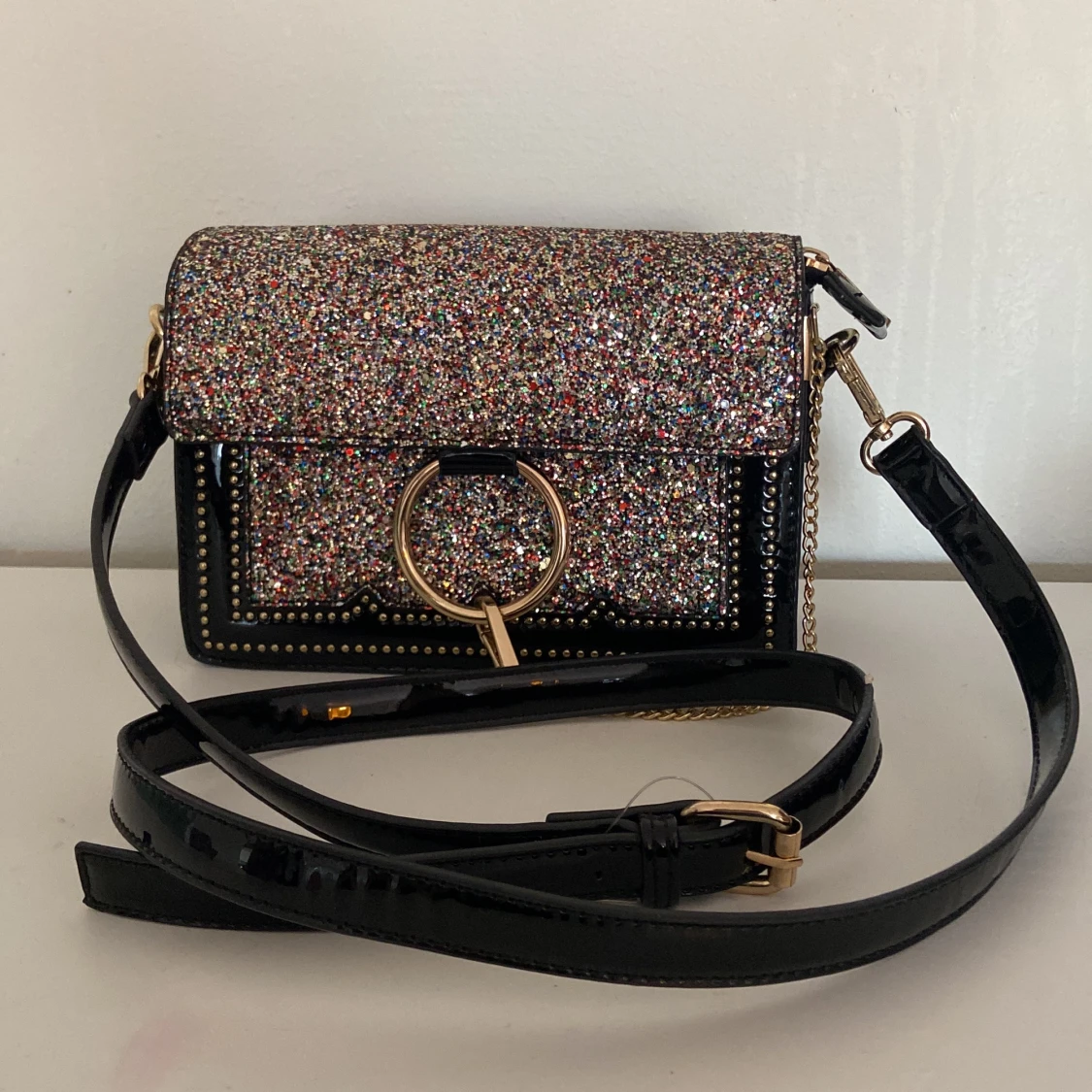 Glittrig väska - 90