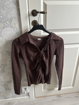 blus - blus från cubus som är använd 1-2 gånger