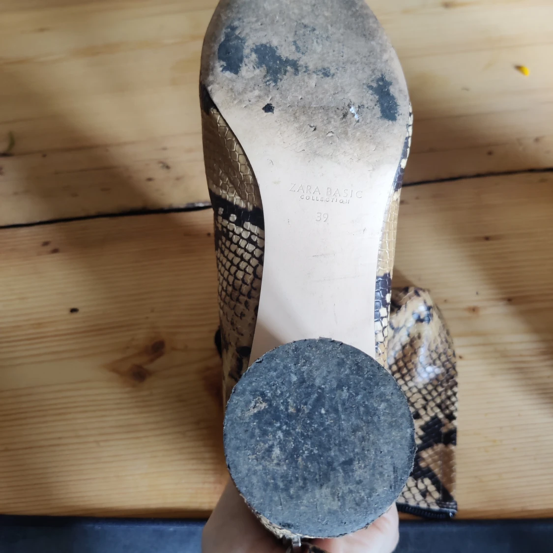 Ankelboots i syntetiskt ormskinn - 91