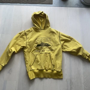 Corteiz Hoodie - Sjukt najs Hoodie från corteiz i storlek M, men lite större passform. Fräsch och inga konstigheter. 