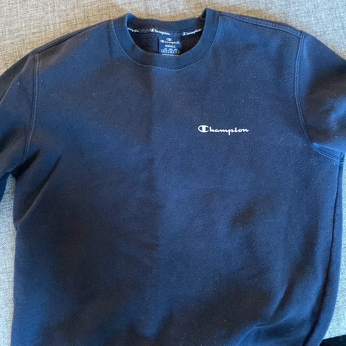 Champion sweatshirt. S