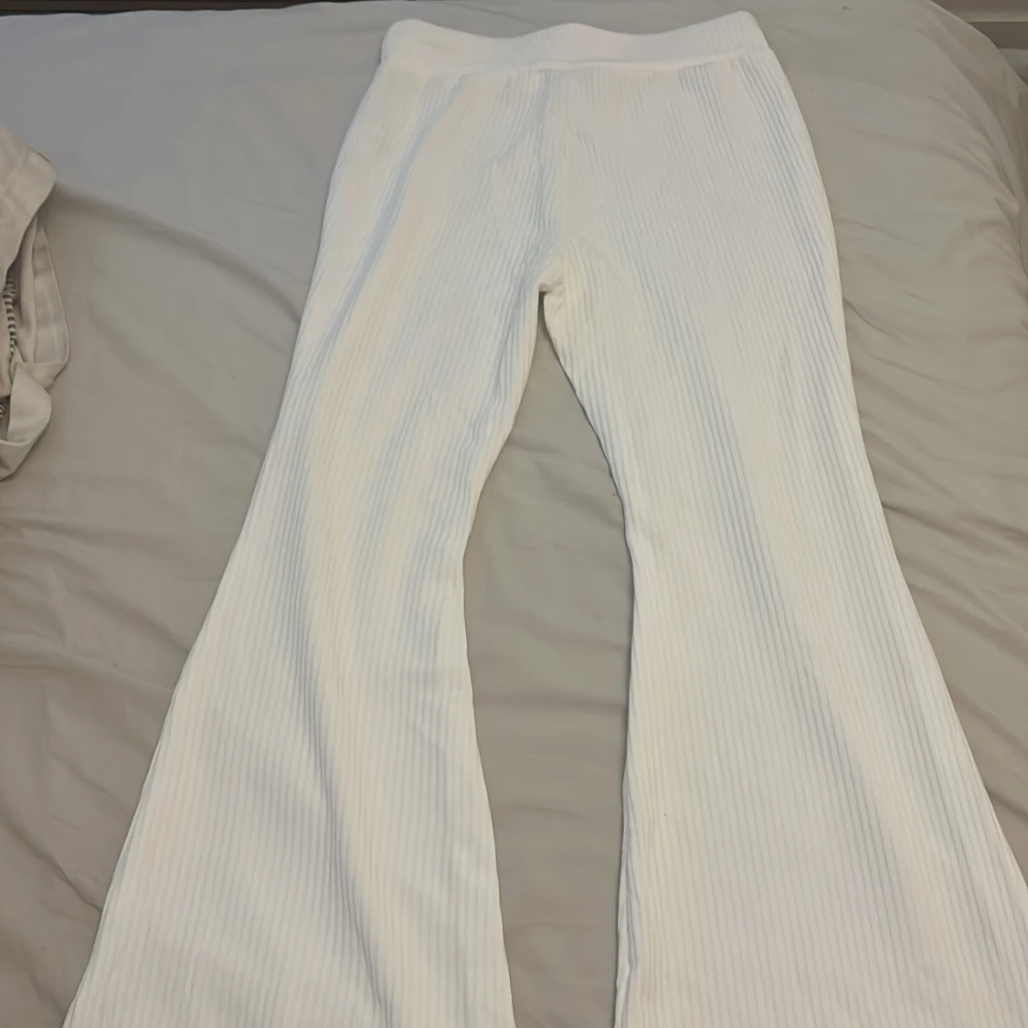 Vita tygbyxor  - 90