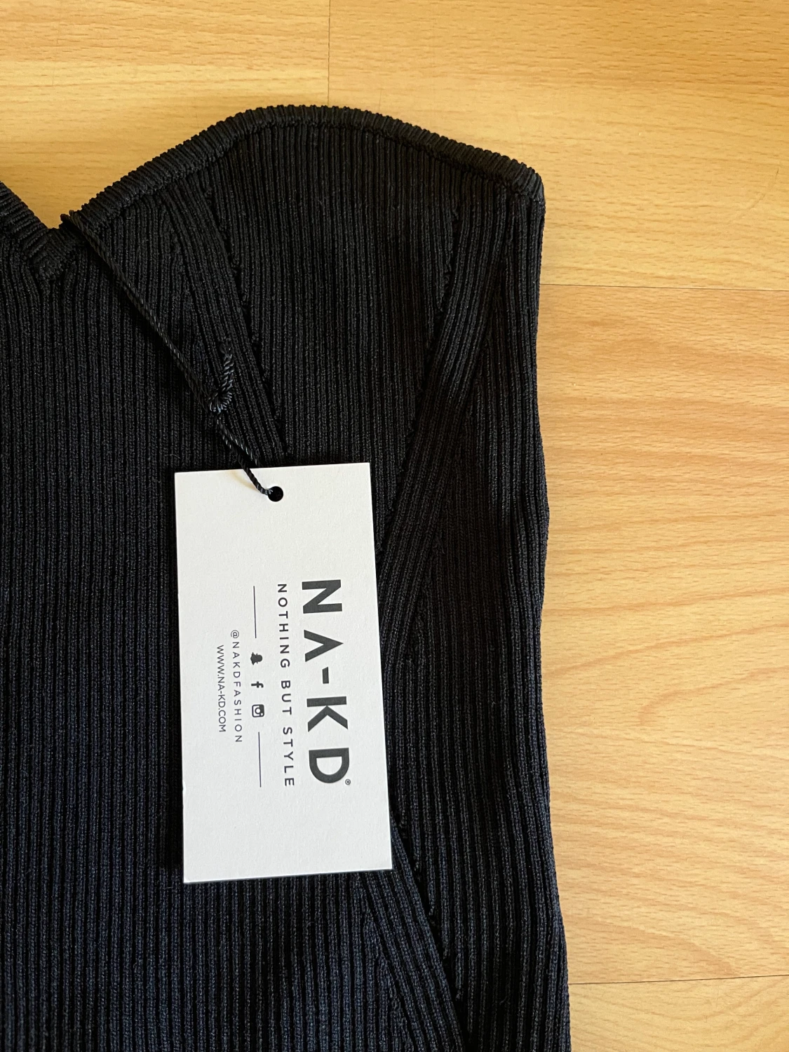 Ribbad tubtopp från Nakd - 90