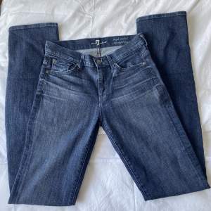 Ett par jeans från 7 for all mankind i storlek 26! 😊 säljer då de är på tok för långa för mig 🥹