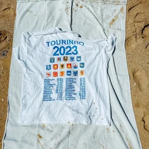 Bolaget Tourhino Tshirt - Bolaget tourhino t shirt i storlek S. Oversized i storlek så passar som M