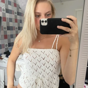 Söt topp - Stickad topp som är hemmagjord! (Mormor). Otroligt söt