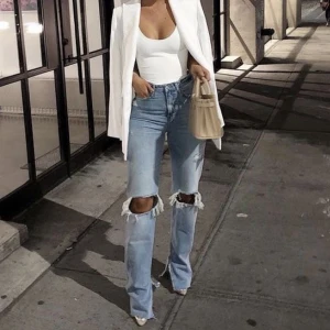 Jeans - Snygga jeans som går att klä upp eller ha till vardag i storlek S