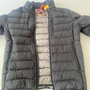 Para jumper jacka - Para jumper jacka, storlek S. Användes 3-4 gånger, inga skador