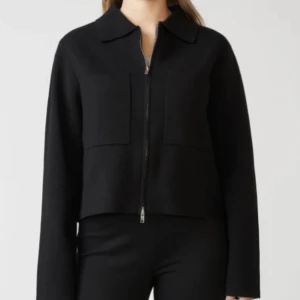 Kofta från åhlens - Kofta från åhlens i svart. Använd 2-3 gånger