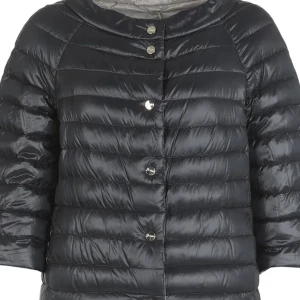 Trekvartsärm jacka - Säljer liknande trekvartsärm jacka😍😍😍