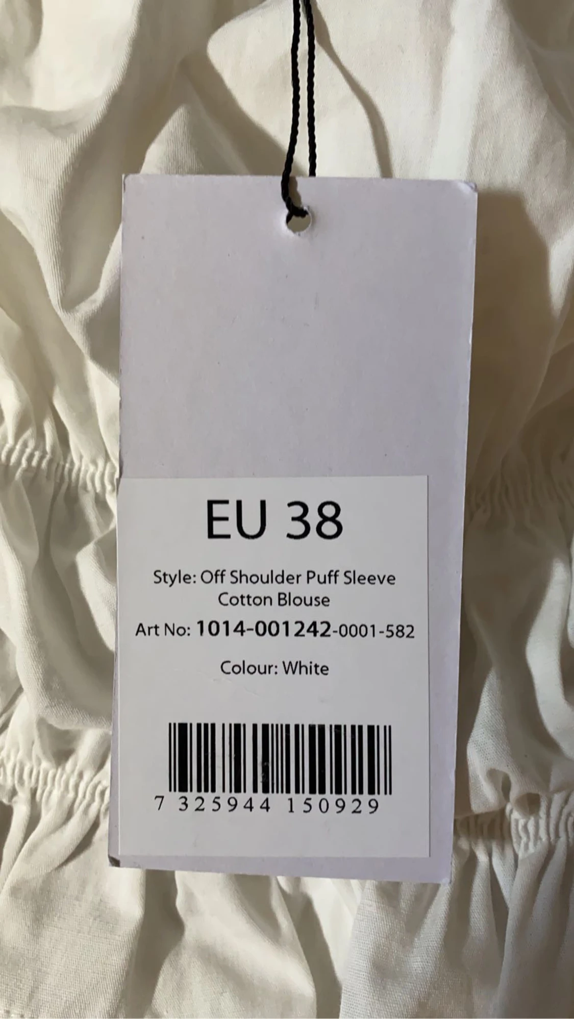 Fin blus från NA-KD i stolek 38👚🤩 - 90