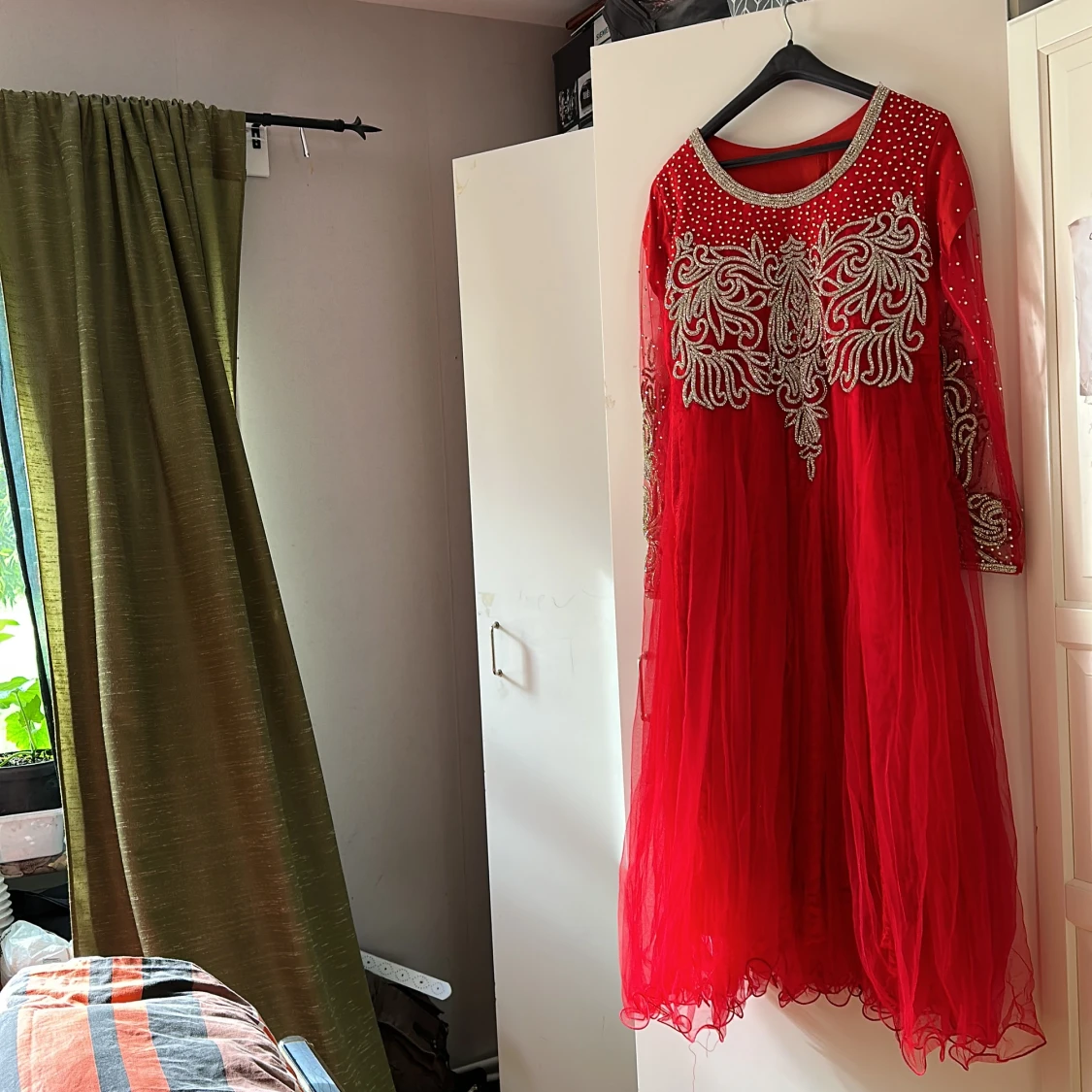 Röd Glittrig kristall klänning  - 90