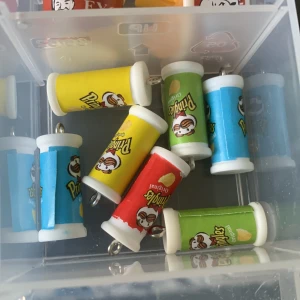 Mat  - Dessa snygga berlocker görs om till smycken vid beställning !