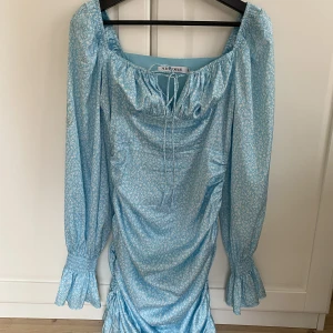 Adoore klänning  - Adoore capri dress, storlek 36, knappt använd.