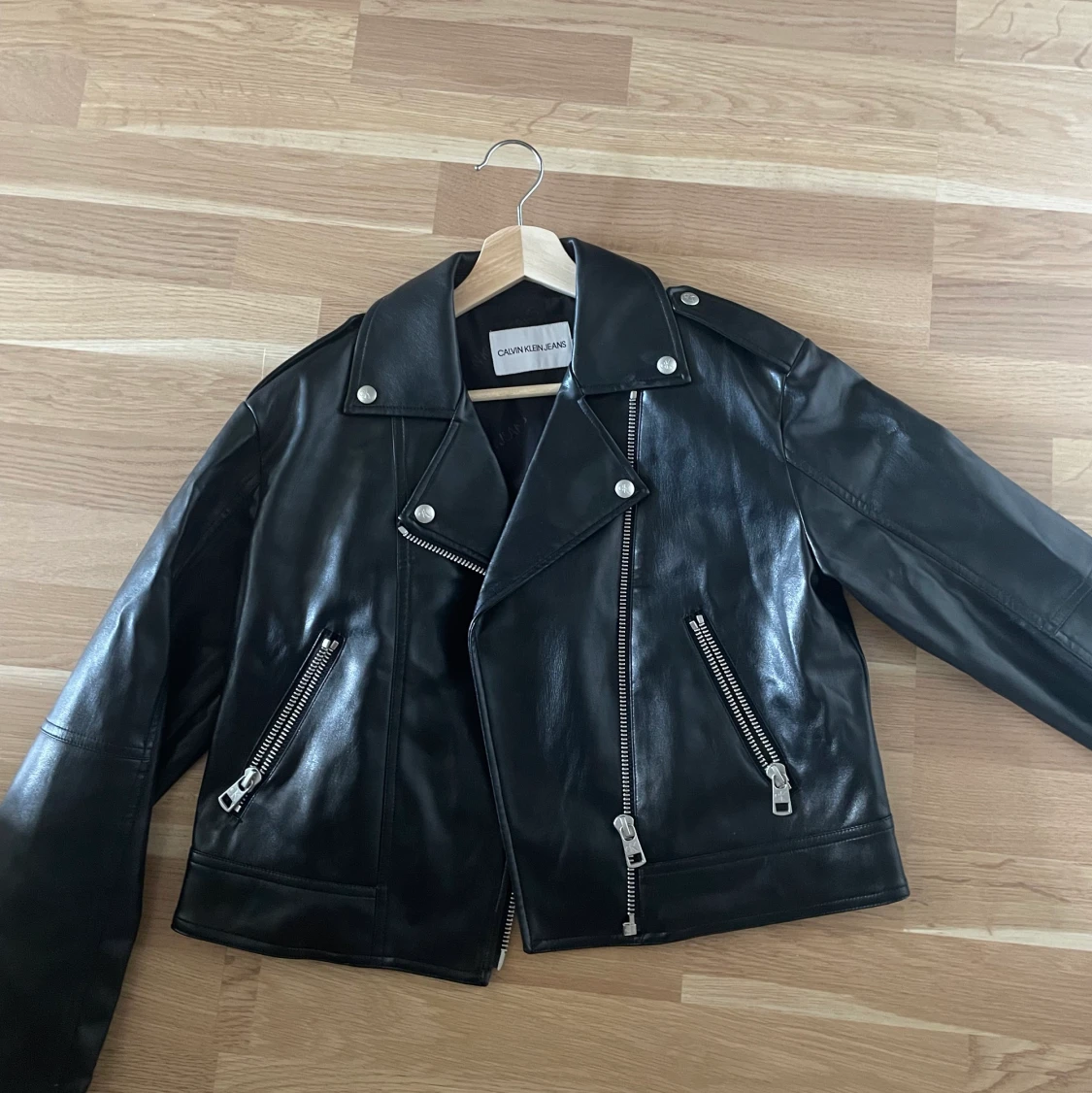 Calvin Klein Skinnjacka - 90