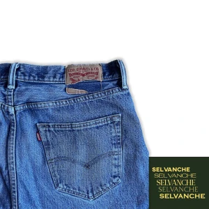 Vintage Levis jeans  -  Cond: vintage  Snabb deal = bättte pris  Perfekt för sommaren