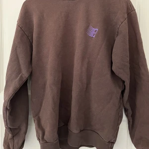 Bronze 56k sweatshirt  - Storlek M använd fåtal gånger
