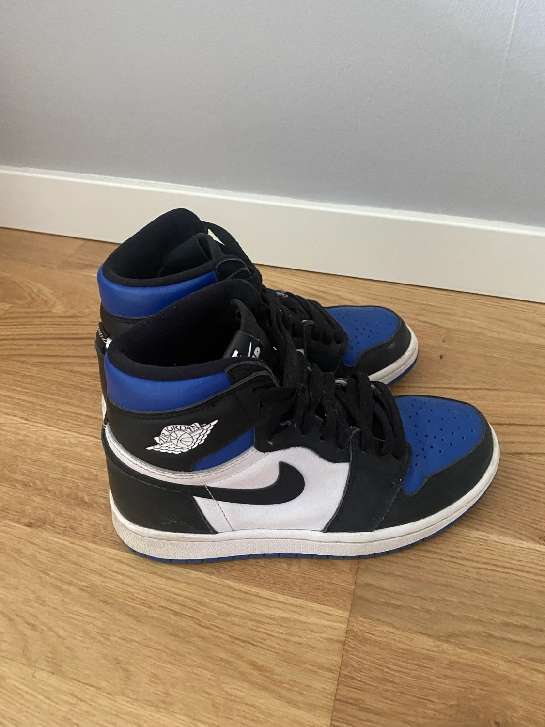 Jordan 1 ”royal toe” High strl 36 - 90