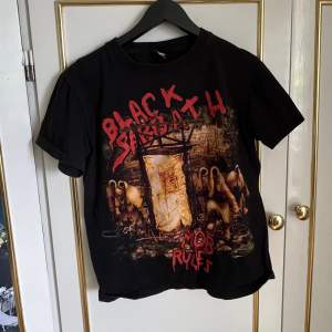 Black Sabbath t-shirt ”Mob Rules” i storlek S 😊