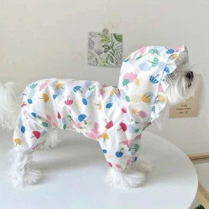 Regnjacka hund  - En såååå söt regnjacka till hund 🥺🥺🥺tyvärr för liten för min hund, storlek S 💗💗