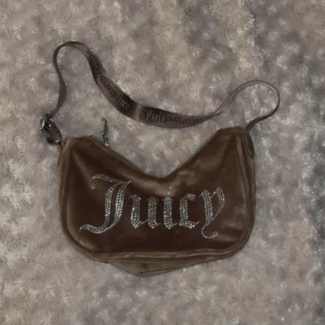 Juicy couture väska - Jättefin juicy väska. Aldrig använd. 