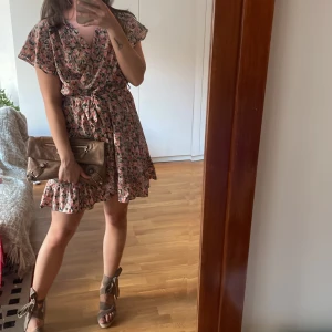 Klänning - Använd fåtal gånger