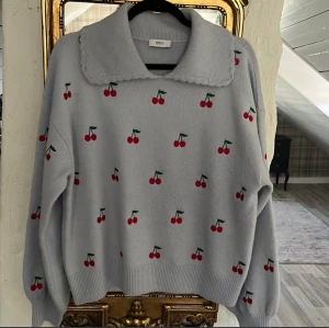 ENVII TRÖJA HELT NY!!  - Helt ny utan tags!   Super mjuk och söt modell.  Stl. L