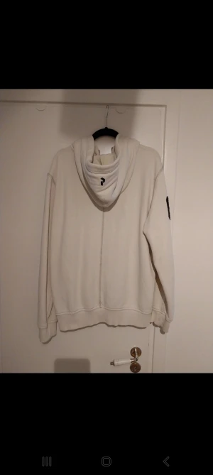 Prsk performance - Välanvänd men bra skick, hel och ren, nopprig inuti.