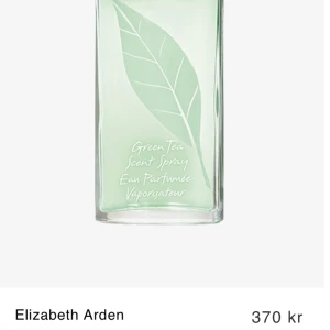 Elizabeth Arden Parfym - Köpt för 370kr aldrig använd för jag tror jag är allergisk mot den, ungefär en 1/6 del använd
