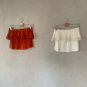 bandeau-toppar - bandeau-toppar från tidigt 2000-tal  nästintill oanvända. En vit och en brandorange 