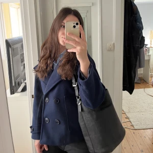 Kappa - Designbysi kappa strl xs/s  Dark navy, användas ca 2 gånger. Der ut som ny.