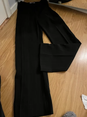 Randiga kostymbyxor - Randiga kostym byxor some så himla snygga 