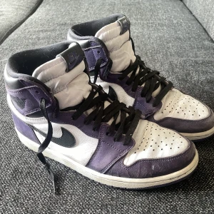Jordans - Jordans Court Purple i använt skick🙌