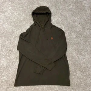 Polo Ralph lauren tröja - Jätte snygg polo Ralph lauren tröja🔥 Storlek: M Pris: 349kr Skick: 8/10
