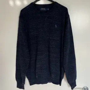 Ralph Lauren Crewneck Sweater. Size S. In very good condition without defects. Very comfortable and cool looking. Retail price is around 1600 kr. Write for more questions and dimensions🖤
