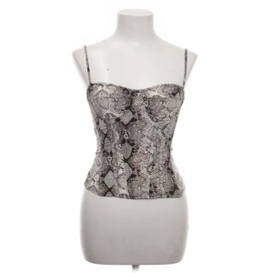 Korsett - As nice storlek 32 men passar S !  