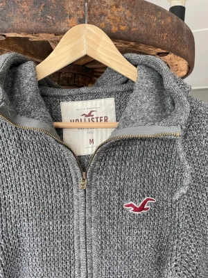 Hollister ziphoodie  - Stickad ,Vintage 