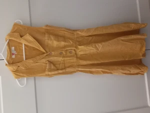 Yellow dress  - Cute! 