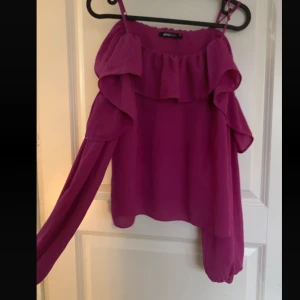 Söt blus  - Söt fin färgad blus! I nyskick aldrig använd