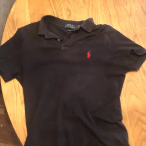 Ralph Lauren pikétröja  - Ralph Lauren piké. Storlek M Custom fit