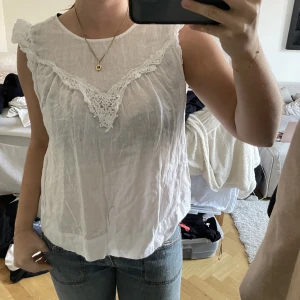 Tröja - Super söt linnetröja från zara✨✨