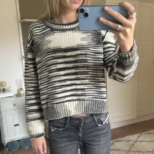 Stickad tröja - Supersnygg stickad tröja från hope! I super bra skick!!