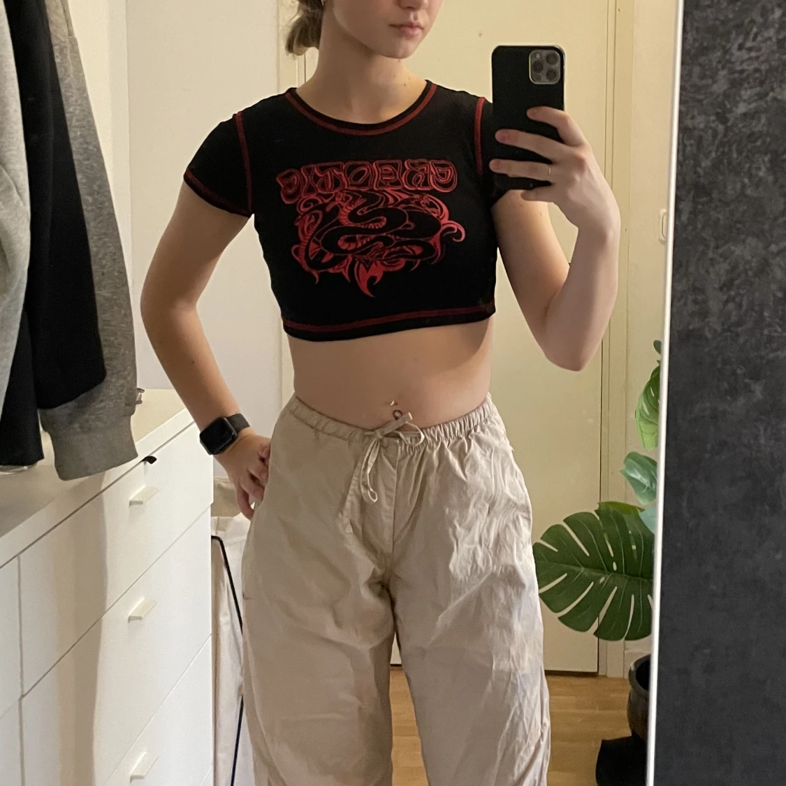 Mag tröja svart/röd