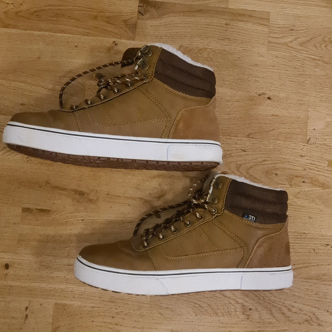 Fodrade skor från Leaf