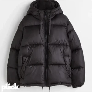 Vinterjacka  - Säljer nu min as snygga vinterjacka från hm som köptes förra vintern men som jag tyvär inte längre använder. Skit skön och varm!!💕💕