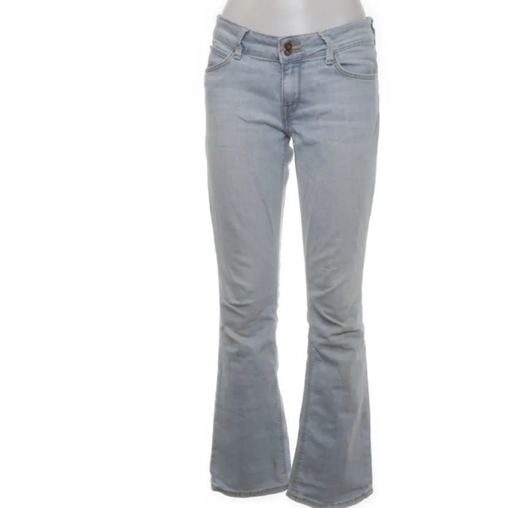 Low waist Lee jeans midjemåttet e typ 78 eller nått. Jeans & Byxor.