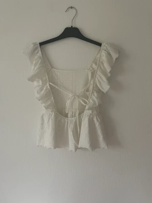 Topp - Super gullig topp från shein, bra material kommer bara aldirg till användning❤️30kr+ frakg