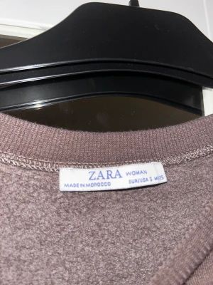 Zara tröja  - Använd 