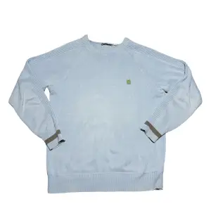 Vintage 90s Steve Ketell stickad sweatshirt. En klassisk tröja med mysigt blå färg.  Skick: 8/10  Storlek M (passar M/L)